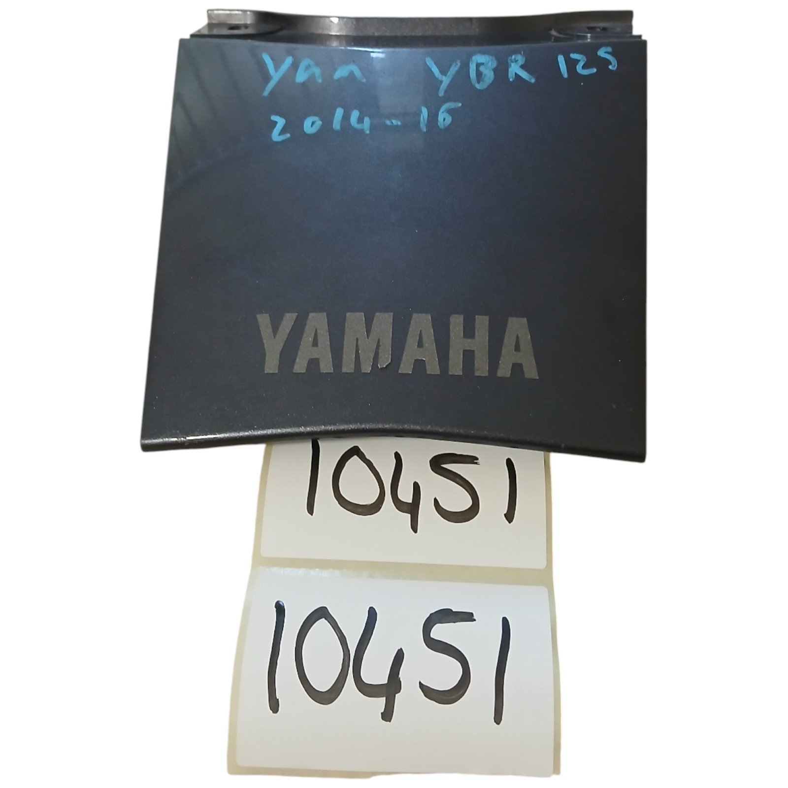 10451_2028129.jpg Yamaha YBR125 125 2014-2016 Rear centre cowl fairing OEM - Image 1