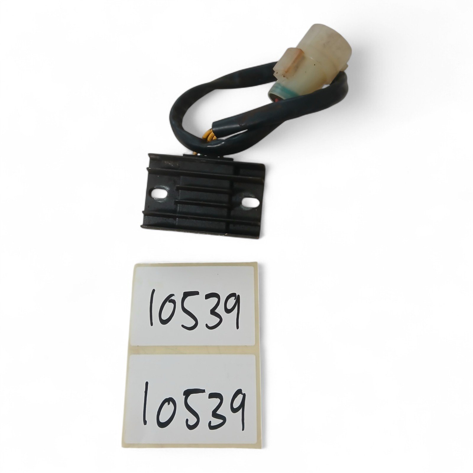 10539_2028129-Photoroom.jpg Honda CLR125 125 1998-1999 Voltage Regulator Rectifier OEM - Image 1