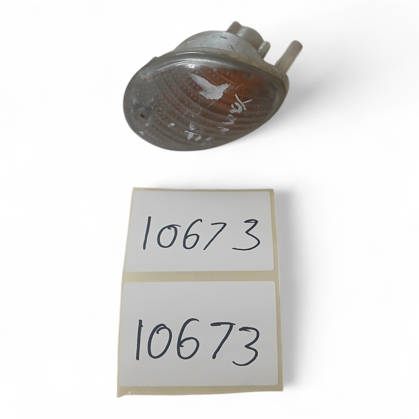 10673_2028129-Photoroom.jpg Yamaha Neos 50 2002 Rear Right Indicator OEM - Image 1