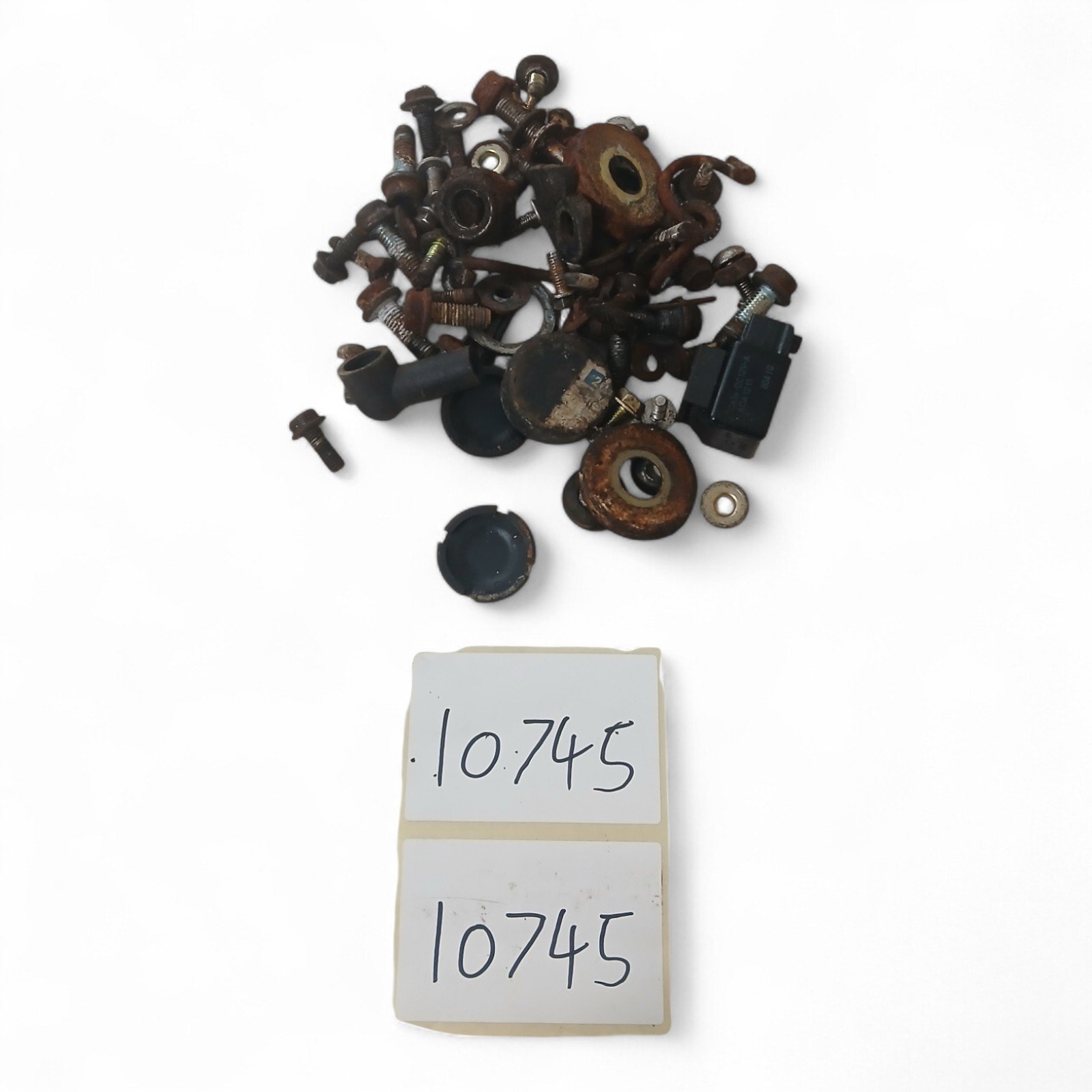 10745_2028129-Photoroom.jpg Hyosung GT125 125 2006 Mixed Bolts for Bikes OEM - Image 1