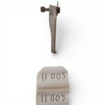 Peugeot Speedfight50 50 1997 Left footpeg OEM - Image 2