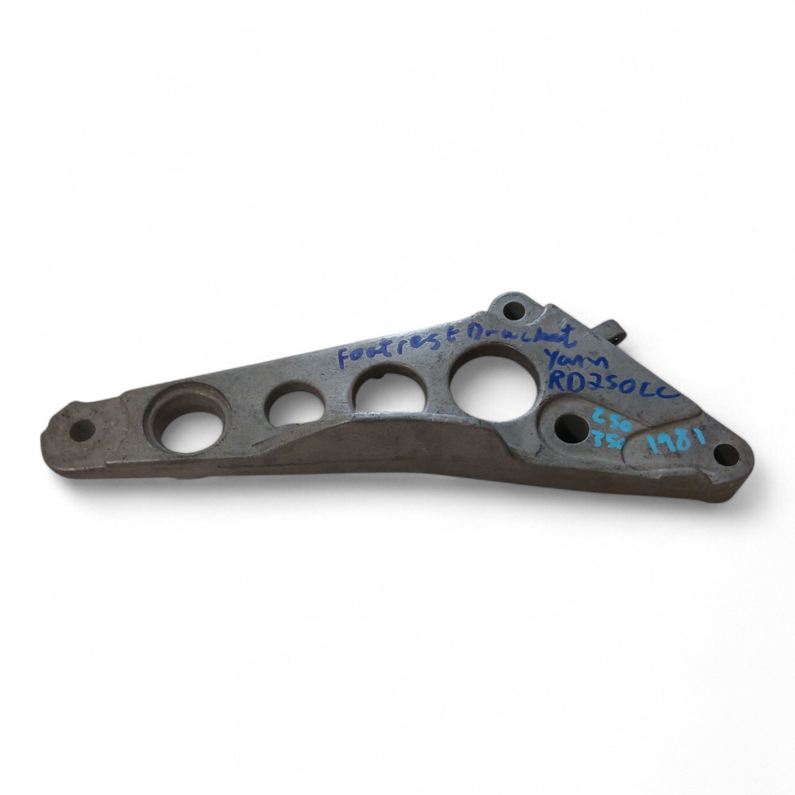 11412_2028129-Photoroom.jpg Yamaha RD250 250 1981 Footrest Mount Bracket OEM - Image 1