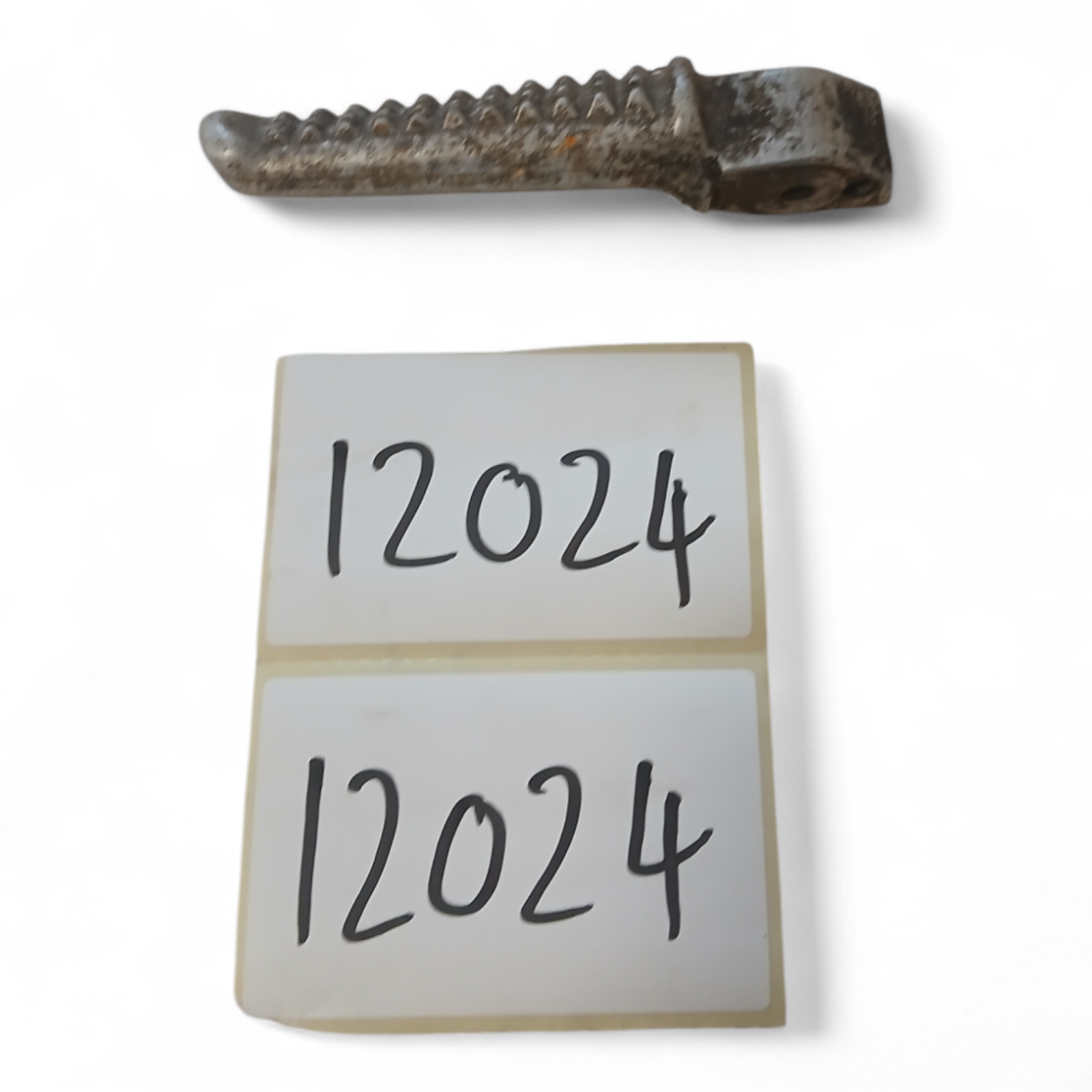 12024_2028129-Photoroom.png Honda CBR929RR 929 2001-2002 Left Footrest Foot Peg OEM - Image 1