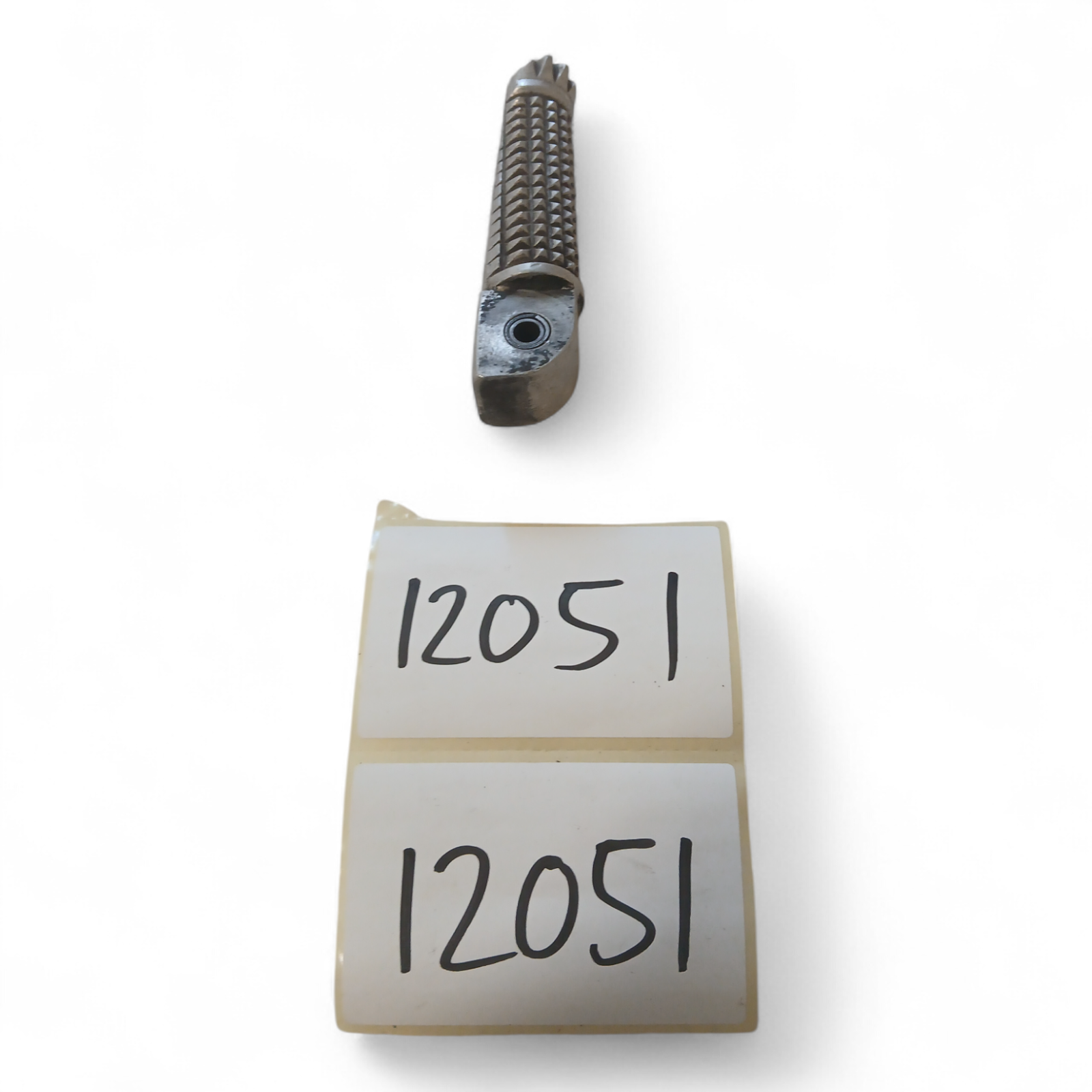 12051_2028129-Photoroom.png Yamaha YZFR1000 1000 1994-1996 Left Side Passenger Footrest Peg OEM - Image 1