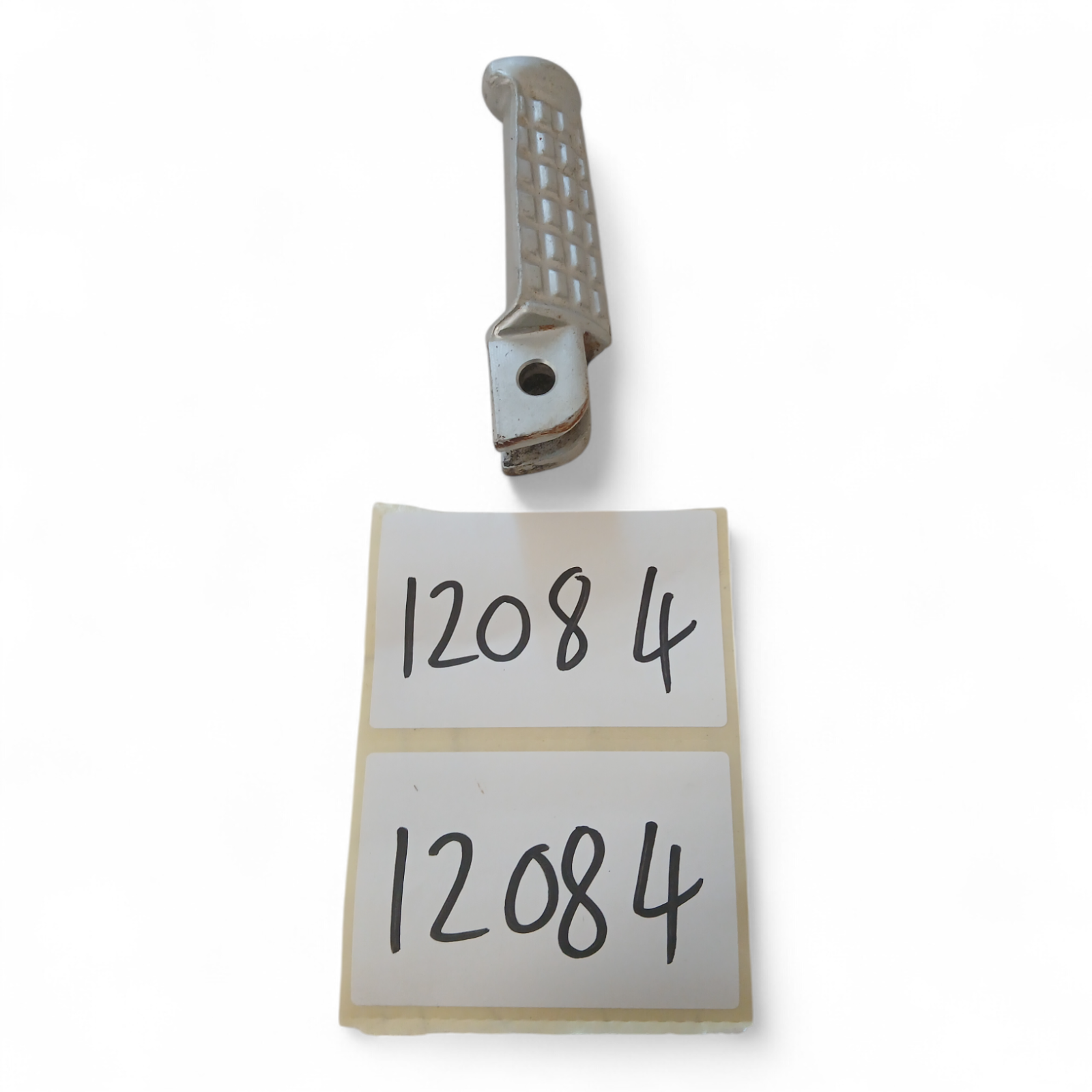 12084_2028129-Photoroom.png Triumph Daytona 600 2002-2005 Right Side Footrest Peg OEM - Image 1