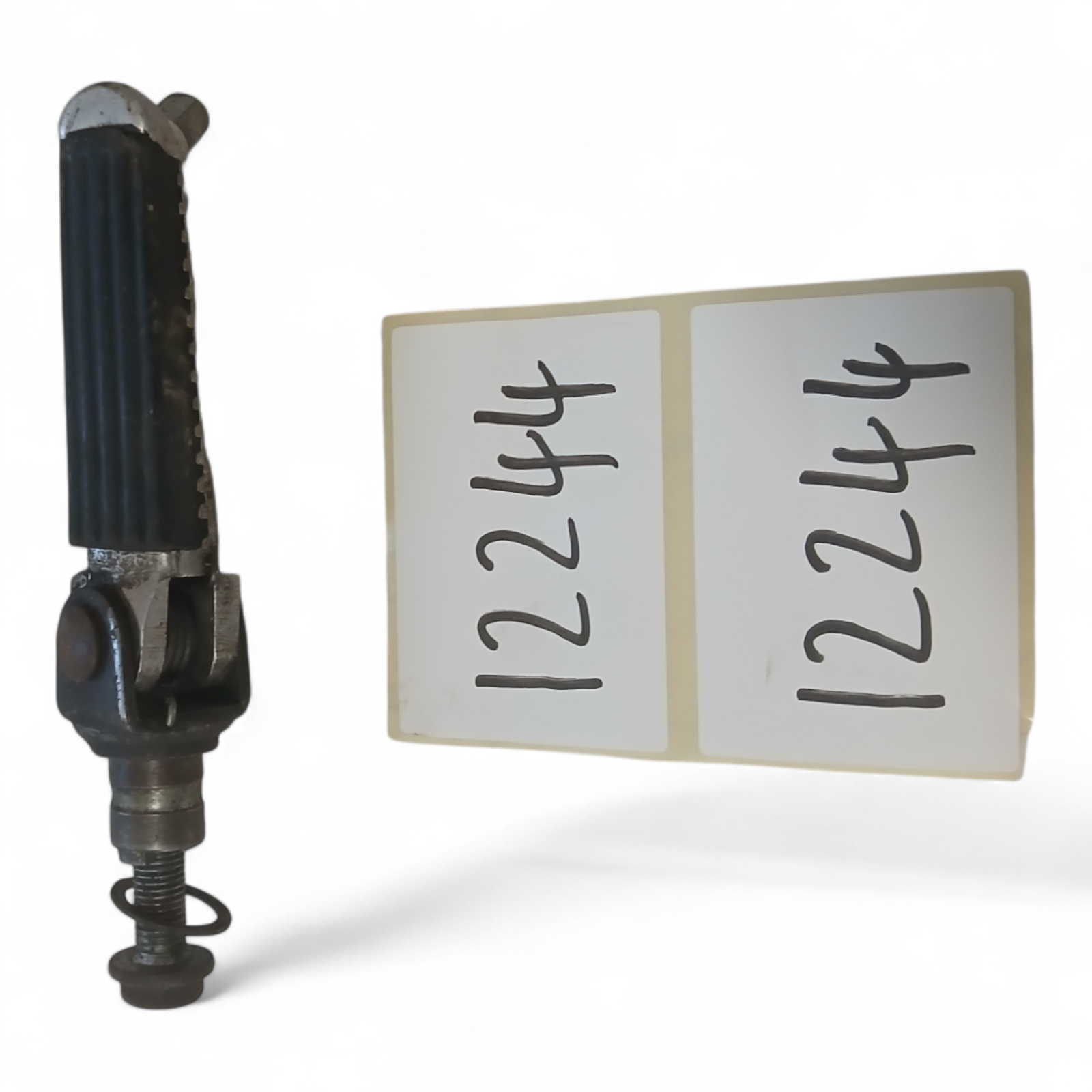 12244_2028129-Photoroom.png Honda CBR900RR 900 1998-1999 Right Side Foot Peg Footrest OEM - Image 1