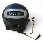 Kawasaki GPZ750 750 1982-1985 Magneto and Cover OEM - Image 3