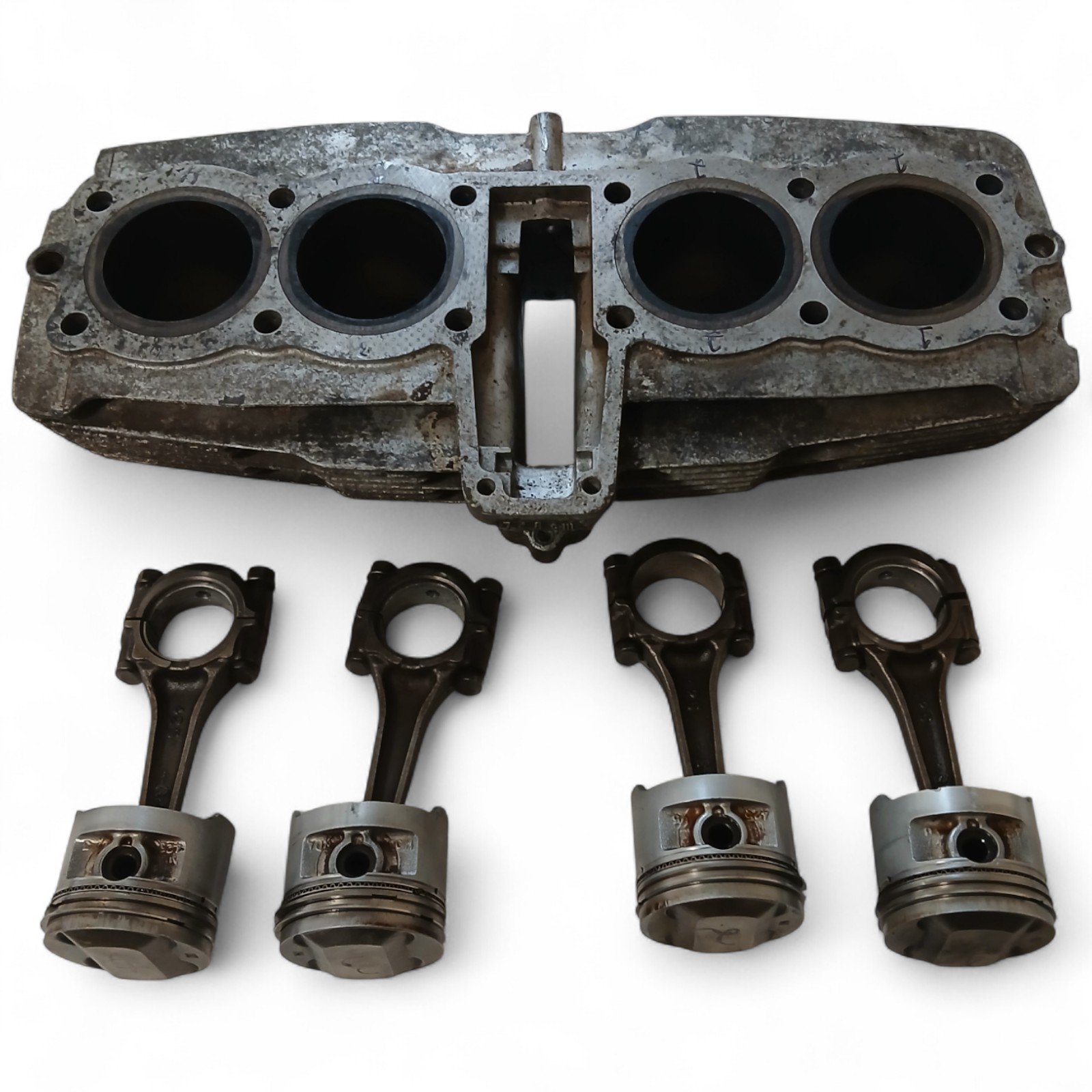 12630_2028129-Photoroom.jpg Honda Cb750 750 1980 Cylinders and Pistons OEM - Image 1