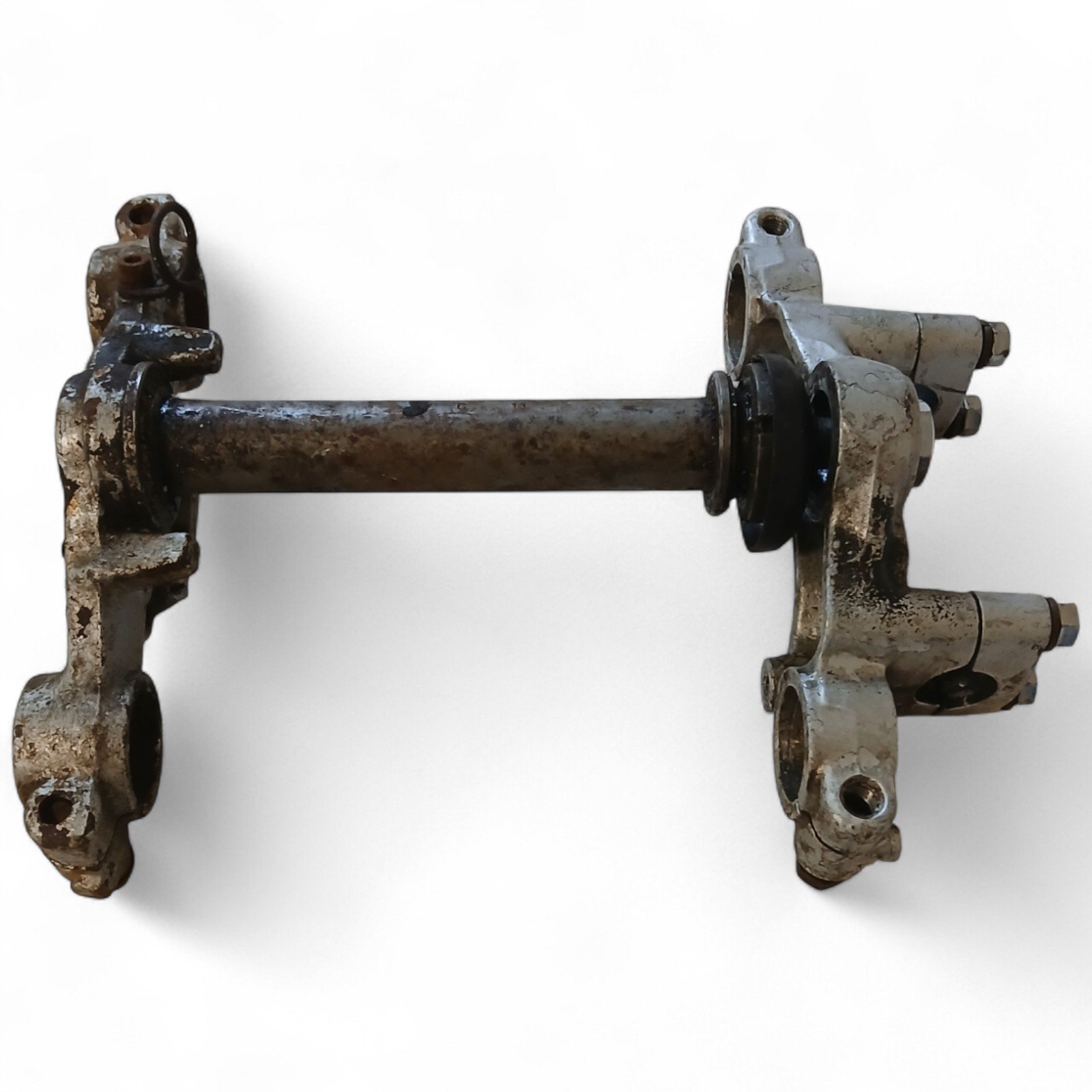 12637_2028129-Photoroom.jpg Suzuki RM80 80 1994 Top and Bottom Yoke OEM - Image 1