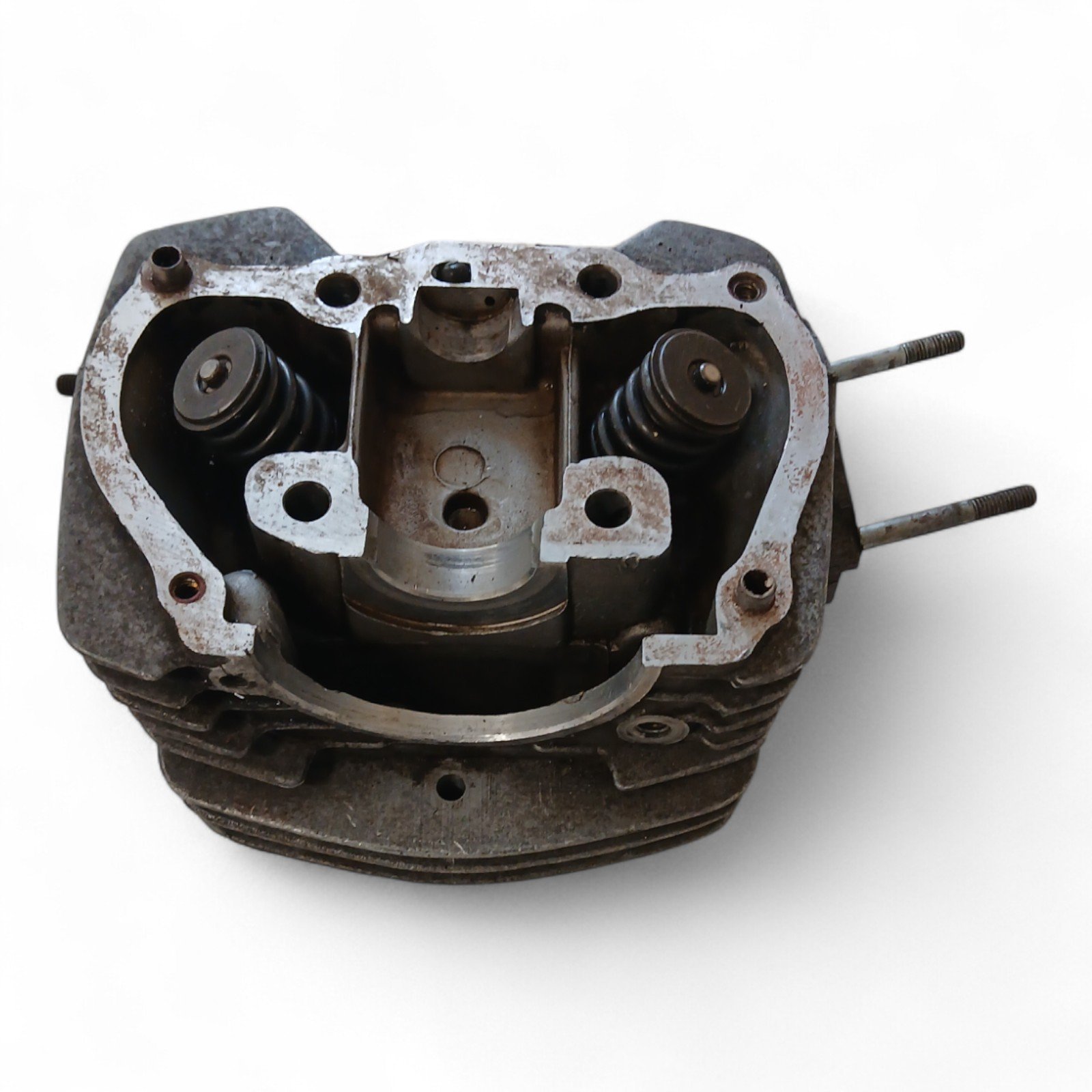 12684_2028129-Photoroom.jpg Honda XL100 100 1977 Cylinder Head and Valves OEM - Image 1