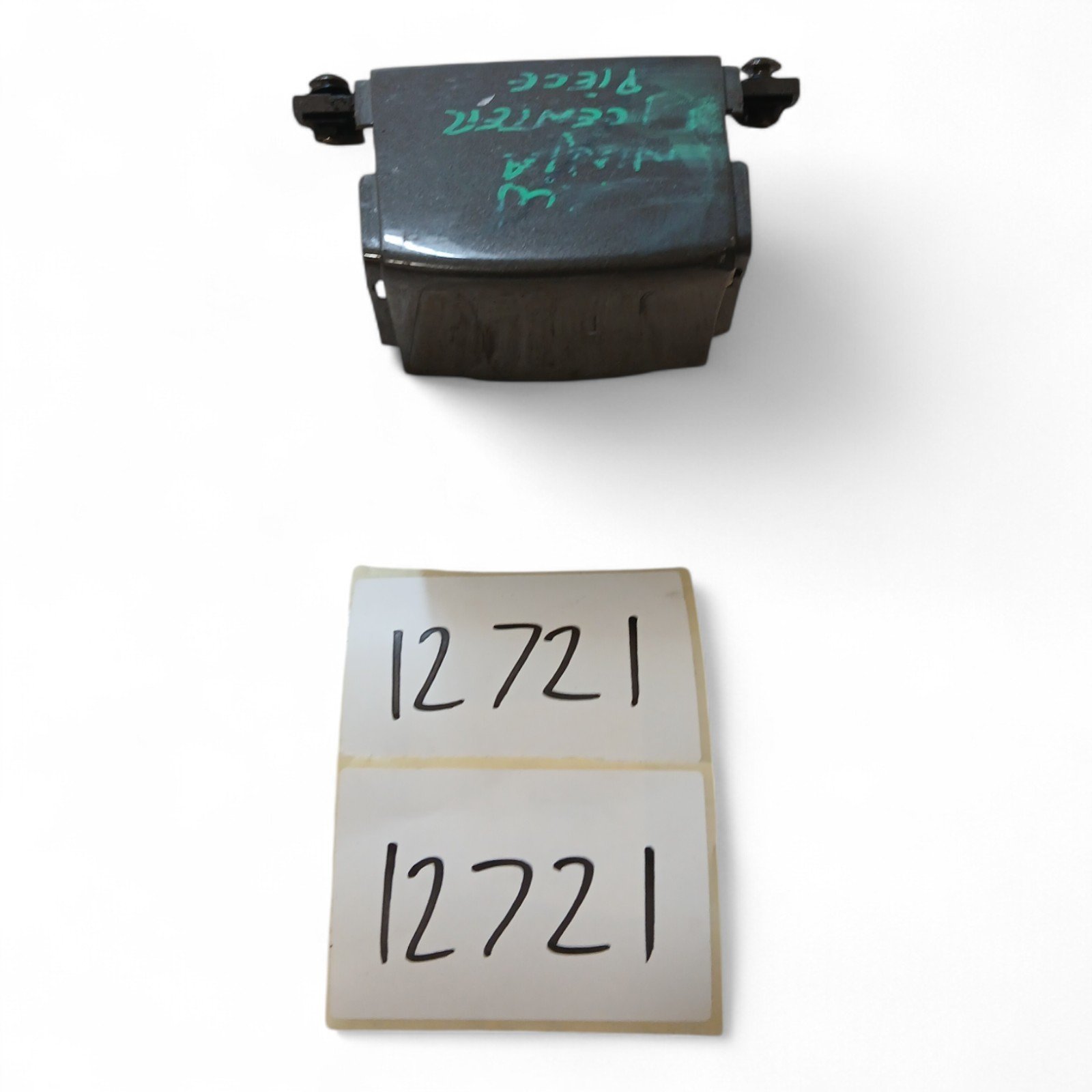 12721_2028129-Photoroom.jpg Kawasaki ZX-9R 900 1994-1997 Rear Centre Piece OEM - Image 1