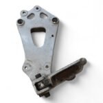 Suzuki GSX-R 750 / 1100 750 / 1100 1986 - 1988 Left Rear Footrest & Bracket OEM 71121 - Image 2