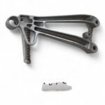 Honda CBR 600 F / Y 600 2000 Rear Right Foot Peg & Bracket OEM - Image 5