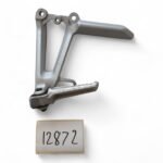 Honda CBR 600 F / Y 600 2000 Rear Right Footpeg & Bracket OEM - Image 3