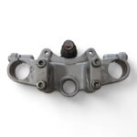 Yamaha XT 125 R 125 2003 Top Yoke and Handlebar Clamps OEM 107620