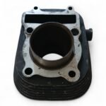 Yamaha XT 125 125 2003 Used Cylinder Head OEM - Image 5