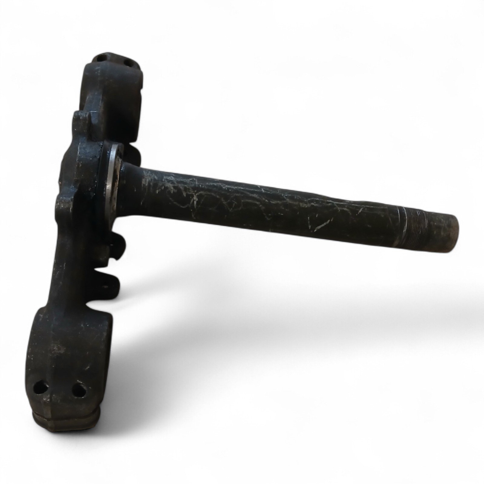 13078_2028129-Photoroom.jpg Yamaha XT 250 250 1983 Bottom Yoke Lower Triple Tree OEM R8.BX8 - Image 1