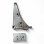 Honda CB 125 T 125 1977-1986 Left Foot Rest/Peg Bracket OEM 399-L - Image 2