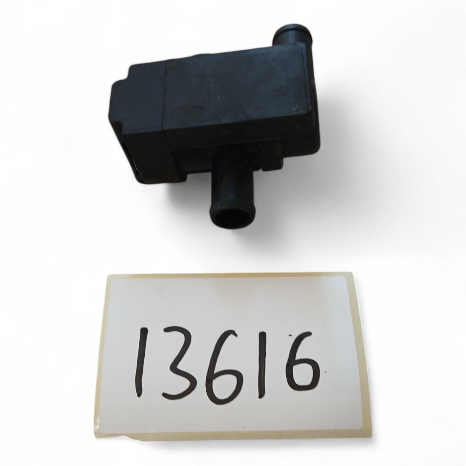 13616_2028129-Photoroom.jpg Kawasaki ER-6F 600 2006-2017 Radiator Sensor OEM - Image 1