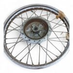 Yamaha SR250 249cc 1980-1999 Vintage Front Wheel no tyre OEM R3ML 1-2-19 - Image 3