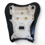 Suzuki GSXR1000 GSXR 1000 1000cc 2007-2008 Front seat stressed front+wee tear on edge OEM C 200226 - Image 2