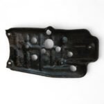 Suzuki DR100  1986 Bottom Frame engine Guard Skid Plate Shield OEM - Image 2