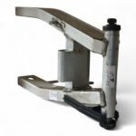 Yamaha FZS600 Fazer  1990s Mk1 Swing Arm c/w Spindle OEM - Image 14