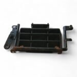 Yamaha DT125R DT 125 R 125cc 1980s 2 Stroke oil tank bracket+plastic grill straight OEM - Image 8