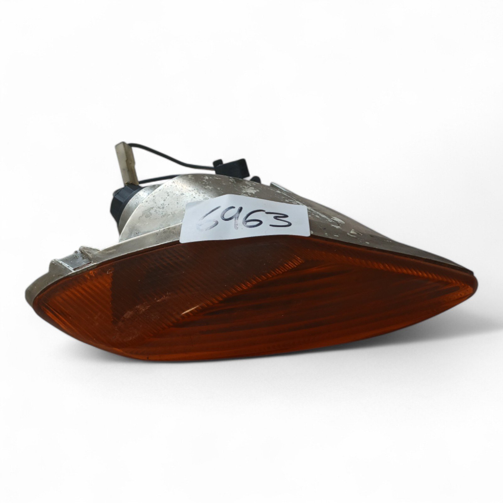 6963_2028129.jpg Suzuki Burgman 125 2003 Left side indicator OEM - Image 1