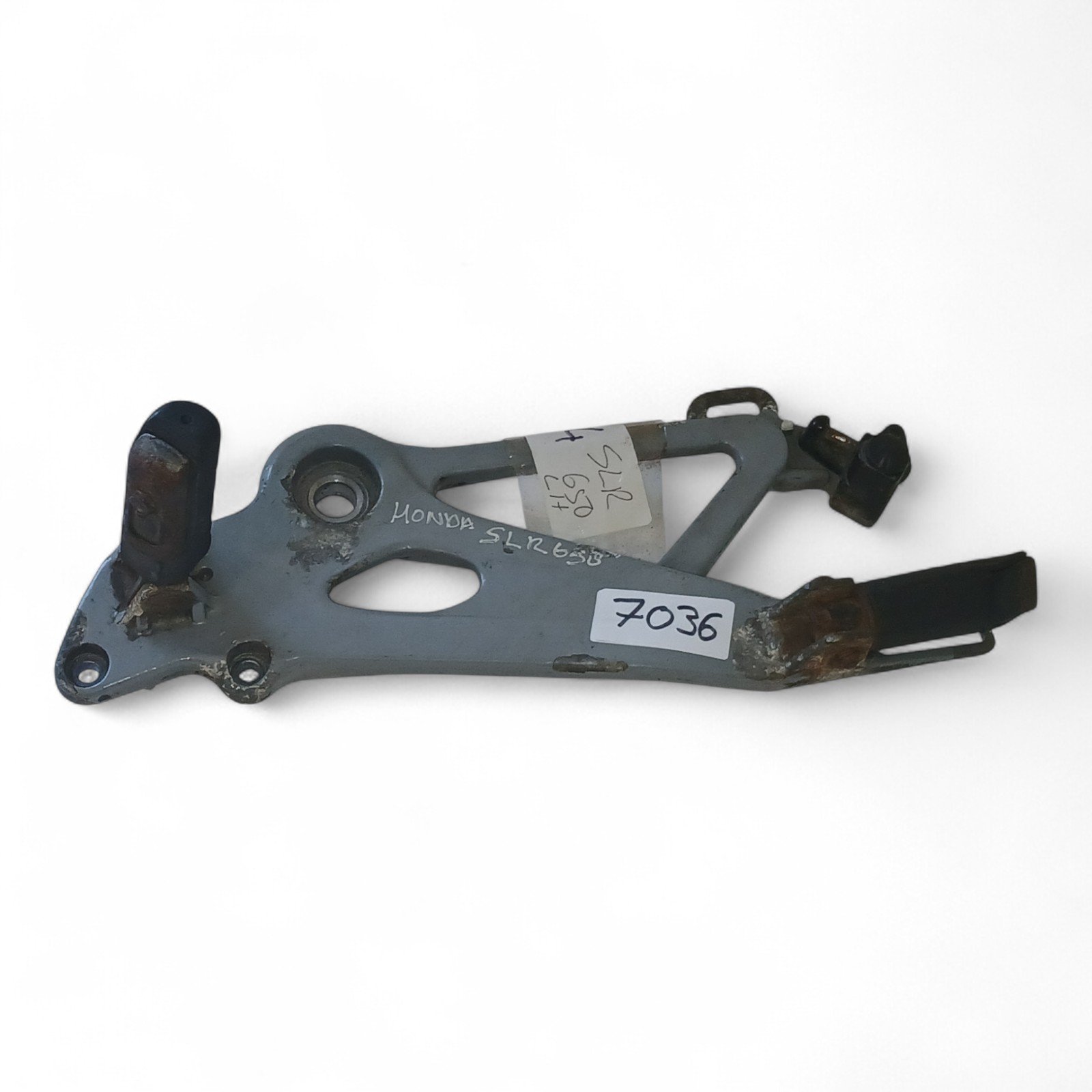 7036_2028129-Photoroom.jpg Honda SLR650 650 1997-98 Honda SLR650 SLR 650 Late 97-98 Left Footrest Hanger & both Pegs Straight #G4 OEM no - Image 1