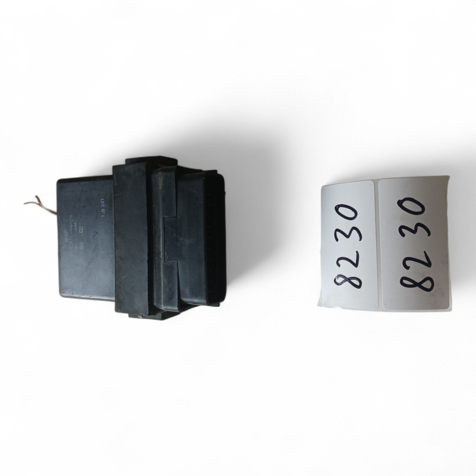 8230_2028129.jpg Honda SES DYLAN ECU CDI (made by Ducati) pin connector OEM 434-24-0402 22 - Image 1