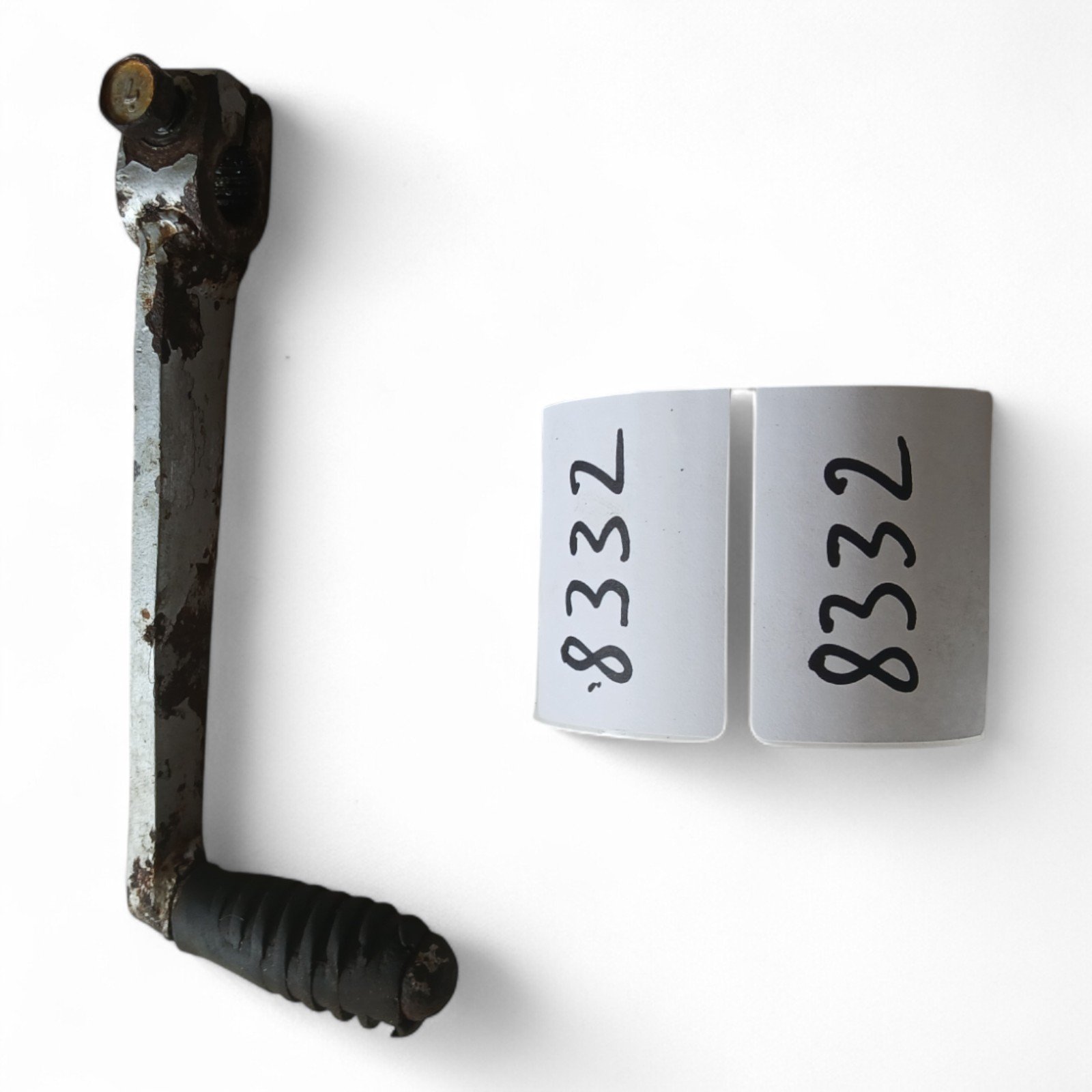 8332_2028129.jpg Suzuki GSE 500 1997 Gear Lever OEM - Image 1