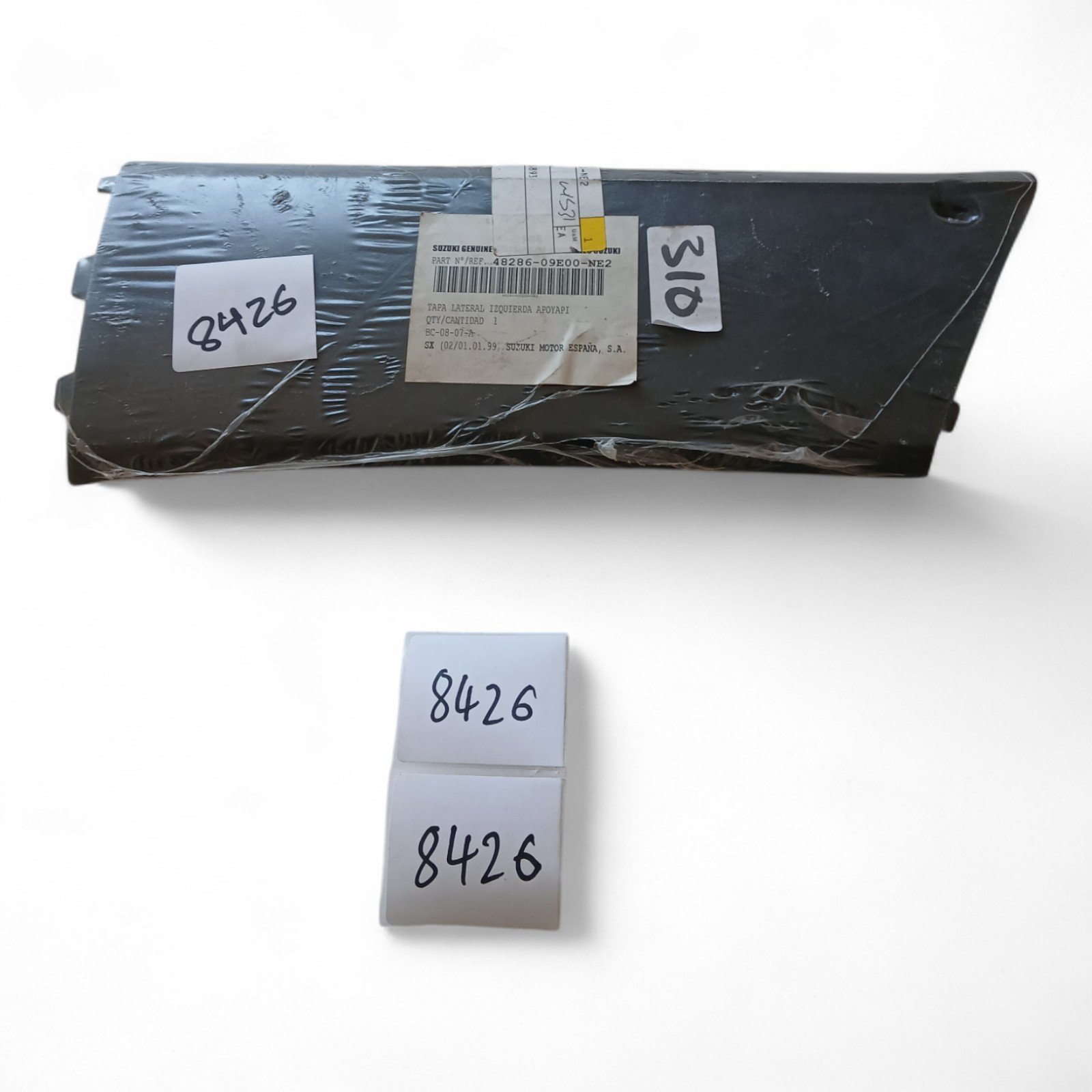 8426_2028129.jpg Suzuki AH50 AH100 Address Left Leg Guard OEM 48286-09E00-NE2 - Image 1
