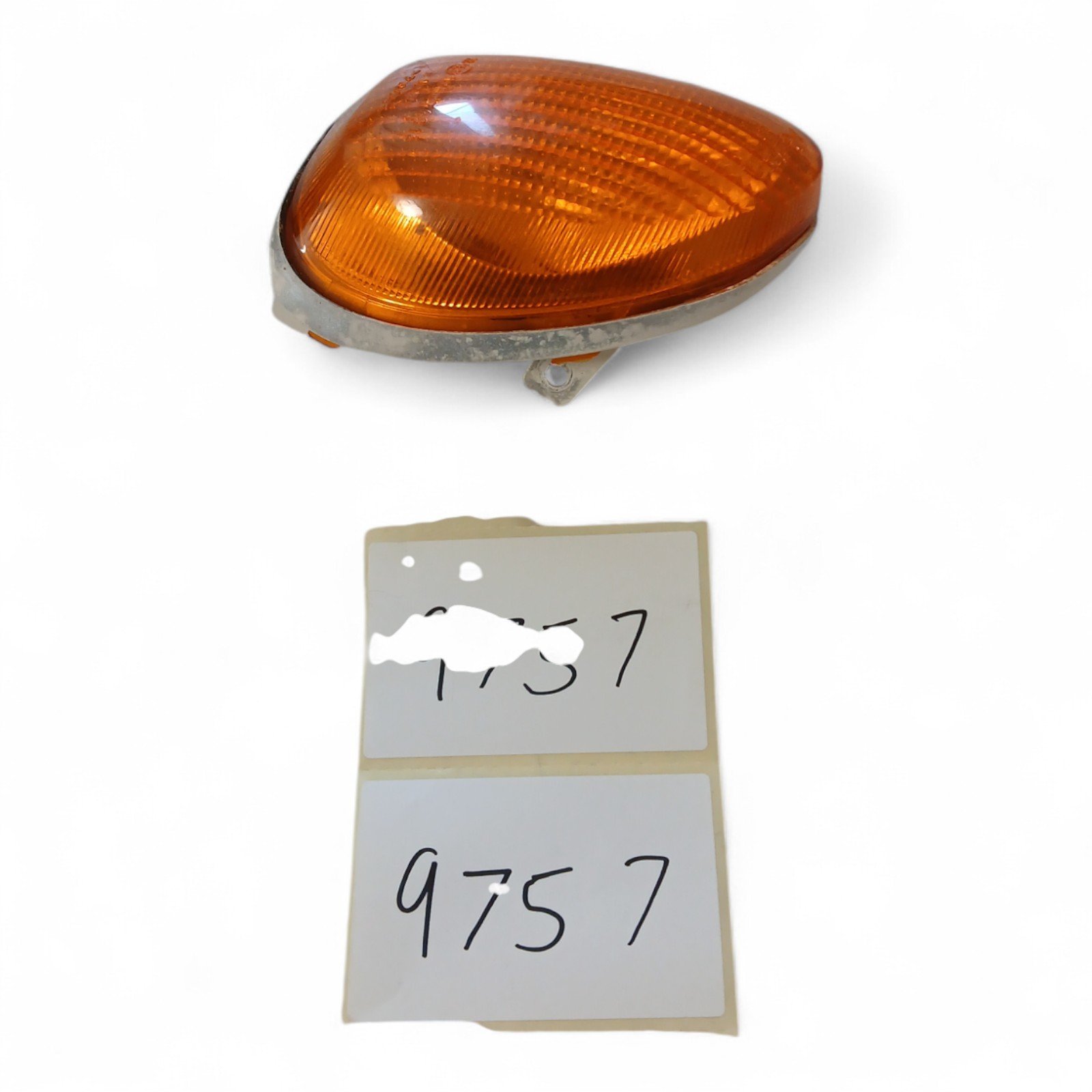 9757_2028129-Photoroom.jpg Yamaha NEOS 50 2012 Rear Right Indicator OEM - Image 1