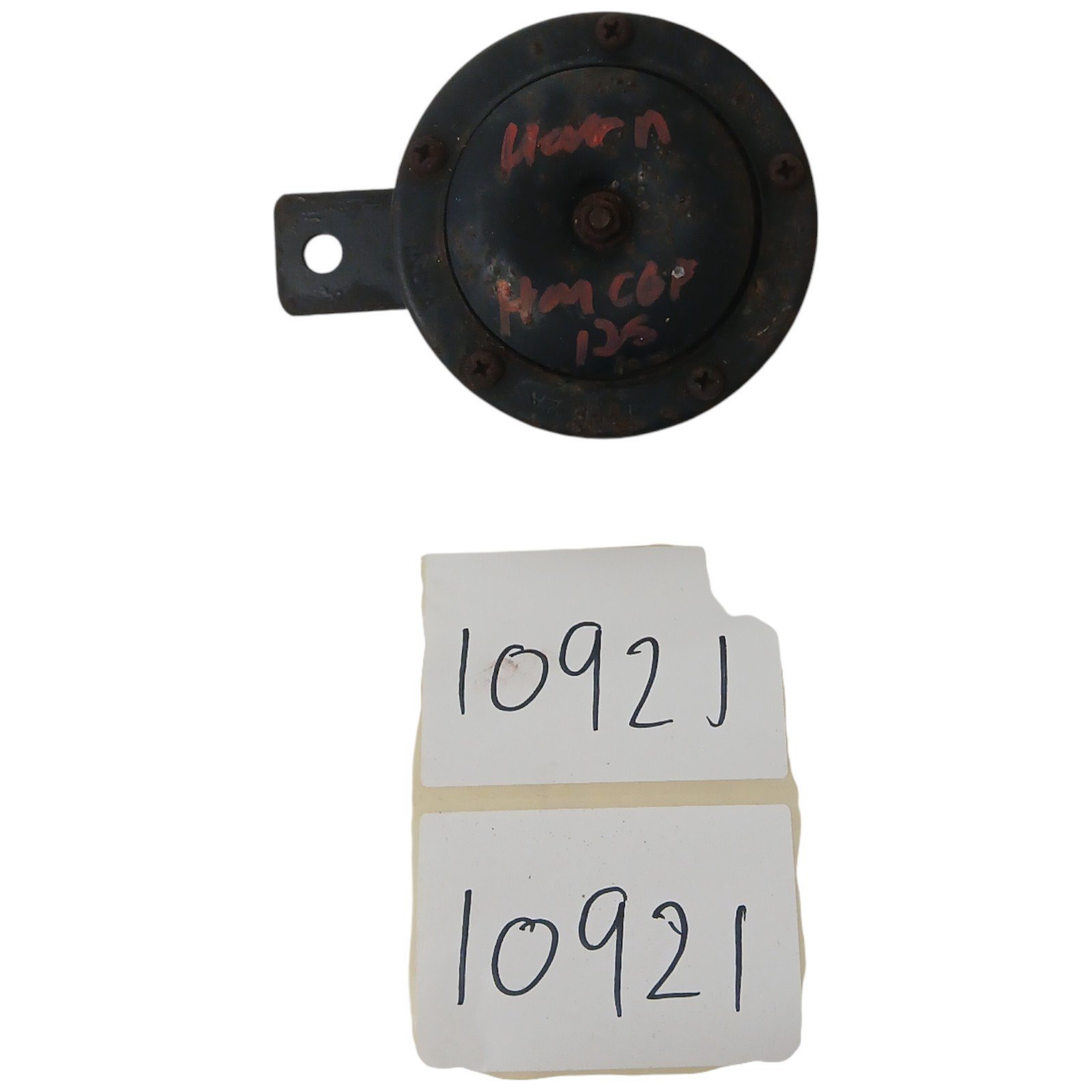 10921_2028129-Photoroom.jpg Honda CBF125 125 2008-2013 Horn OEM - Image 1