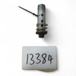 Yamaha XJ600 600 1990 Oil Filter Bolt | Pre-Division Engine Filter Fastener OEM - Image 2