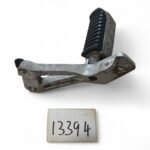 Kawasaki GTR1000 1000 1991 Rear Right-Hand Footrest & Bracket OEM 1294-R - Image 2