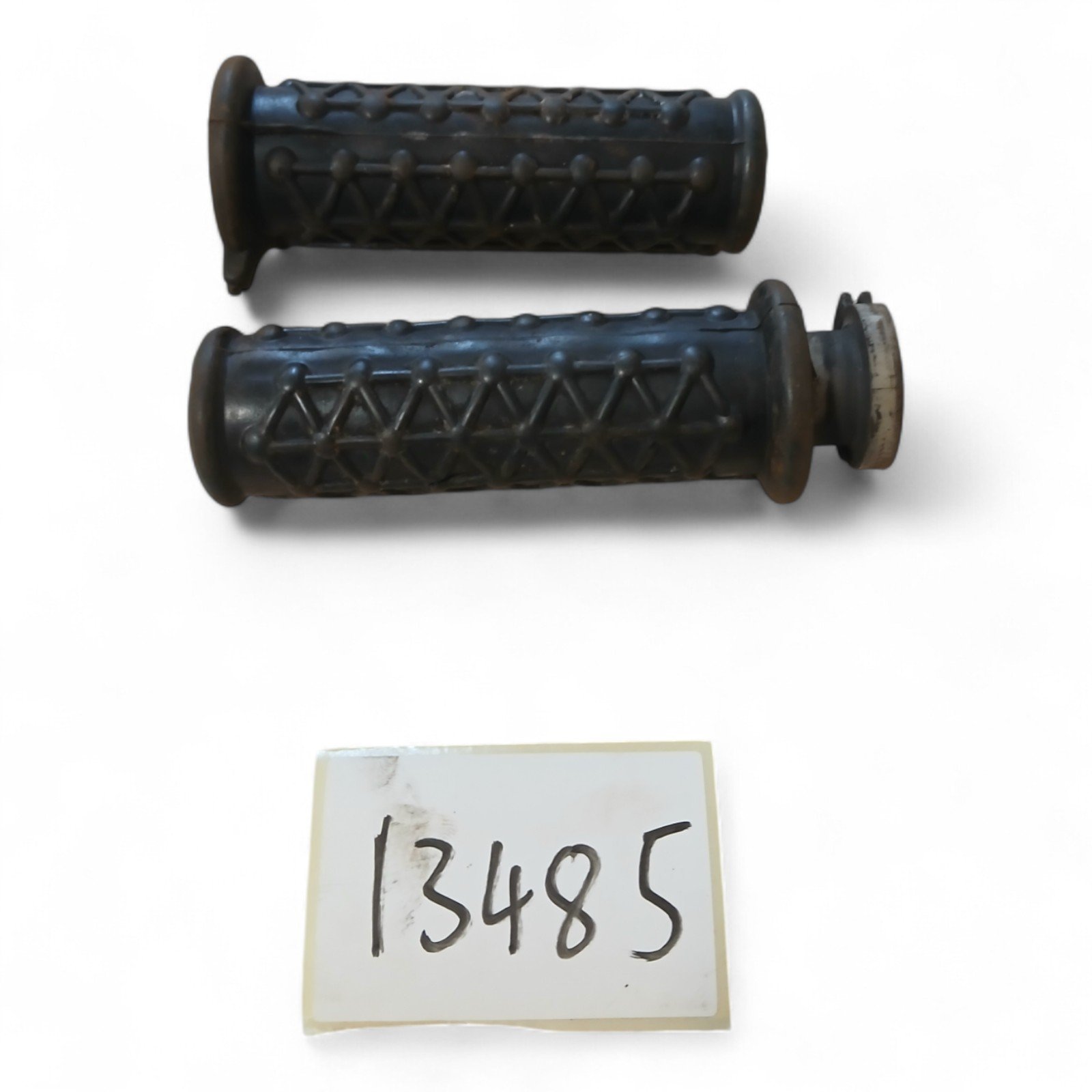 13485_2028129-Photoroom.jpg Yamaha XV250 250 1989-2005 Throttle Tube and Twist Grip OEM - Image 1