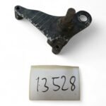Kawasaki GTR ZG 1000 GTR 1000 1000 1991 Gear Lever Mount Bracket OEM - Image 3