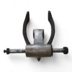 Kawasaki ZX600E ZZR6 600 1993 Suspension / Swingarm Knuckle OEM - Image 5