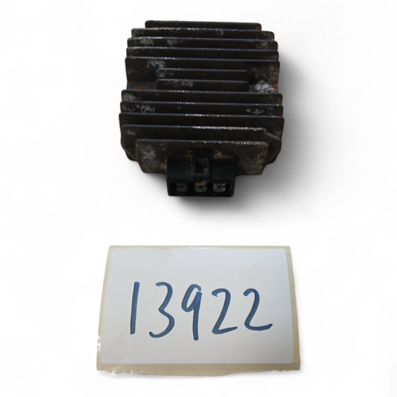 13922_2028129-Photoroom.png Kawasaki GPZ 305 305 1995 Voltage Regulator / Rectifier OEM - Image 1