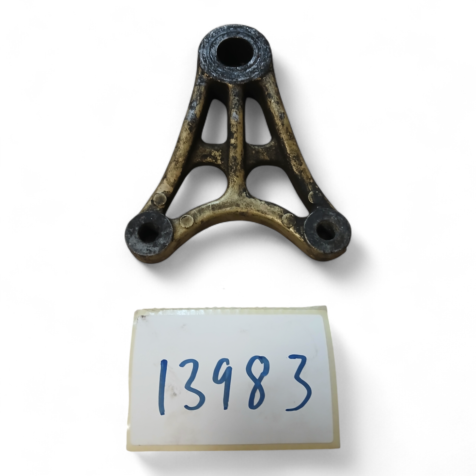13983_2028129-Photoroom.png Suzuki GSX 600 F Teapot 600 1988-2000 Rear Caliper Mount OEM - Image 1