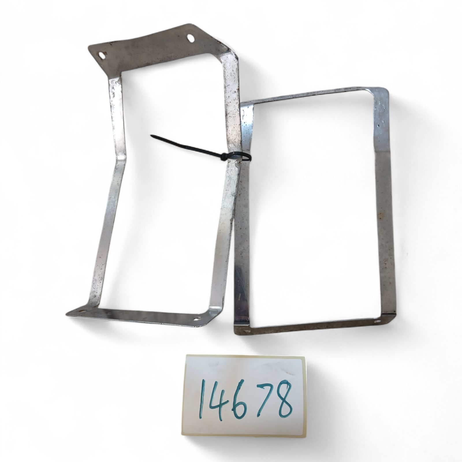 14678_2028129-Photoroom.png Honda GL 1100 1100 1983 Chrome Front Speaker Trims OEM - Image 1