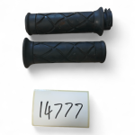 Yamaha XQ 125 Maxster - MBK Thunder 125 125 2003 Handlebar Grips with Throttle Tube Twist Grip OEM