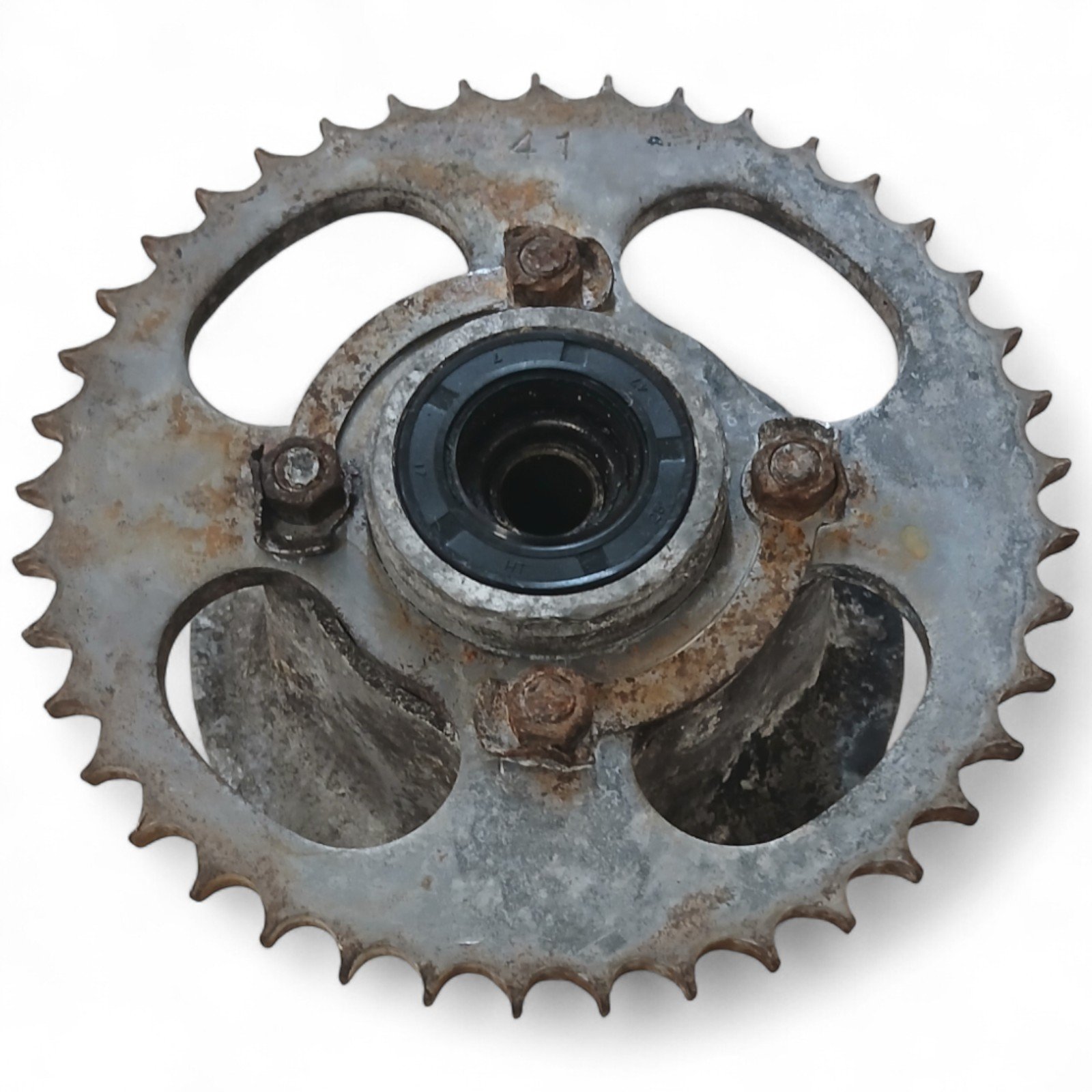 14960_2028129-Photoroom.jpg Suzuki EN 125 125 2005 Rear Sprocket Carrer and Sprocket - 41 Teeth OEM - Image 1