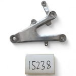 Yamaha YZF R6 55L 600 2003 Footrest Peg Hanger OEM 55L-3 - Image 4