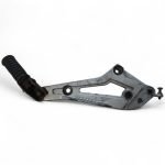 Yamaha RD 125 LC MK1 125 1982-1984 Right Hand Side Footrest Hanger and Foot Peg OEM - Image 3