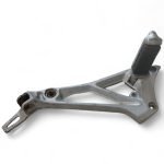 Suzuki GS 550 E 550 1986 Left Hand Footrest Peg Bracket and Drivers Footrest Peg OEM - Image 3