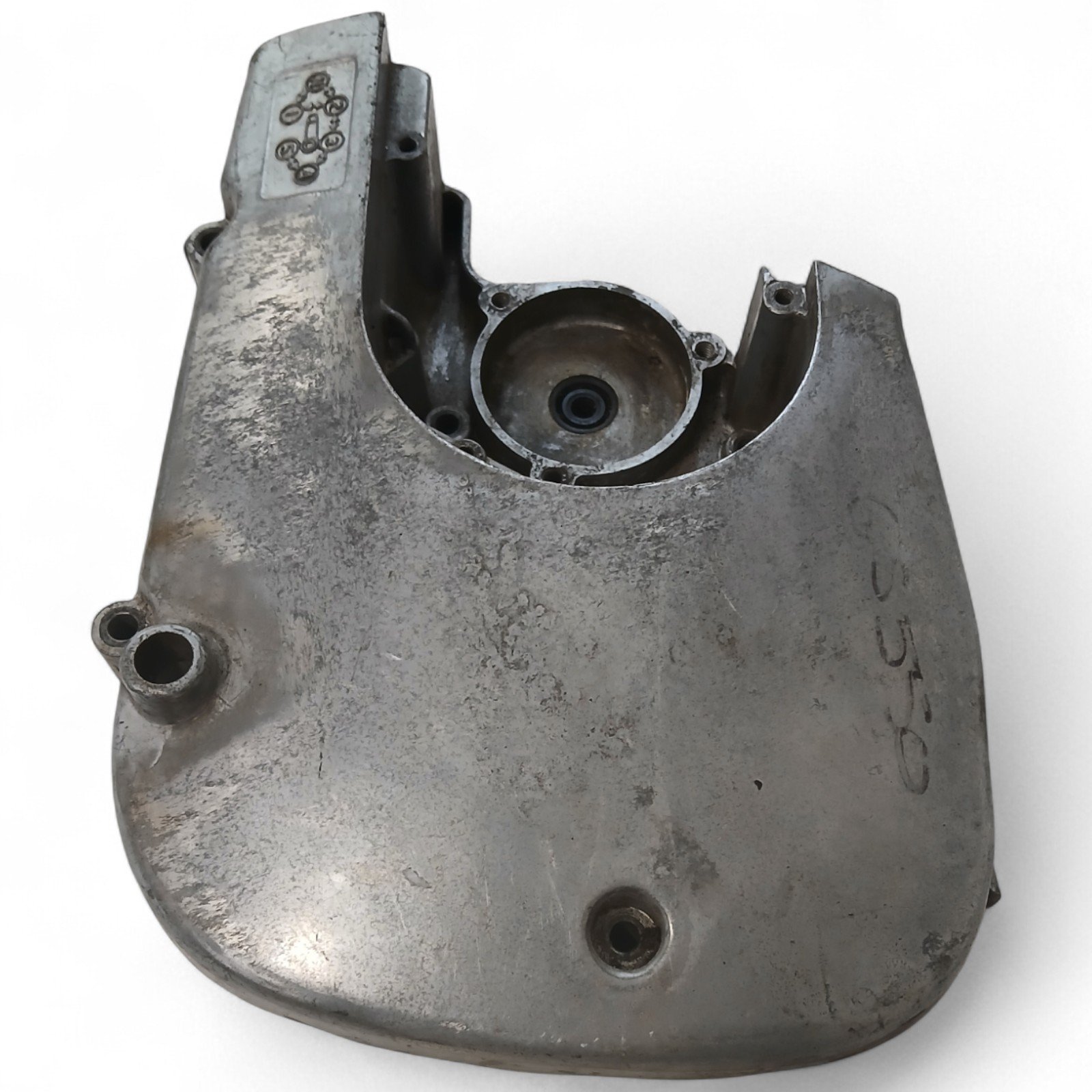 16567_2028129.jpg Suzuki GS 550 GS 750 E 550-750 1977-1980 Front Sprocket Cover OEM - Image 1