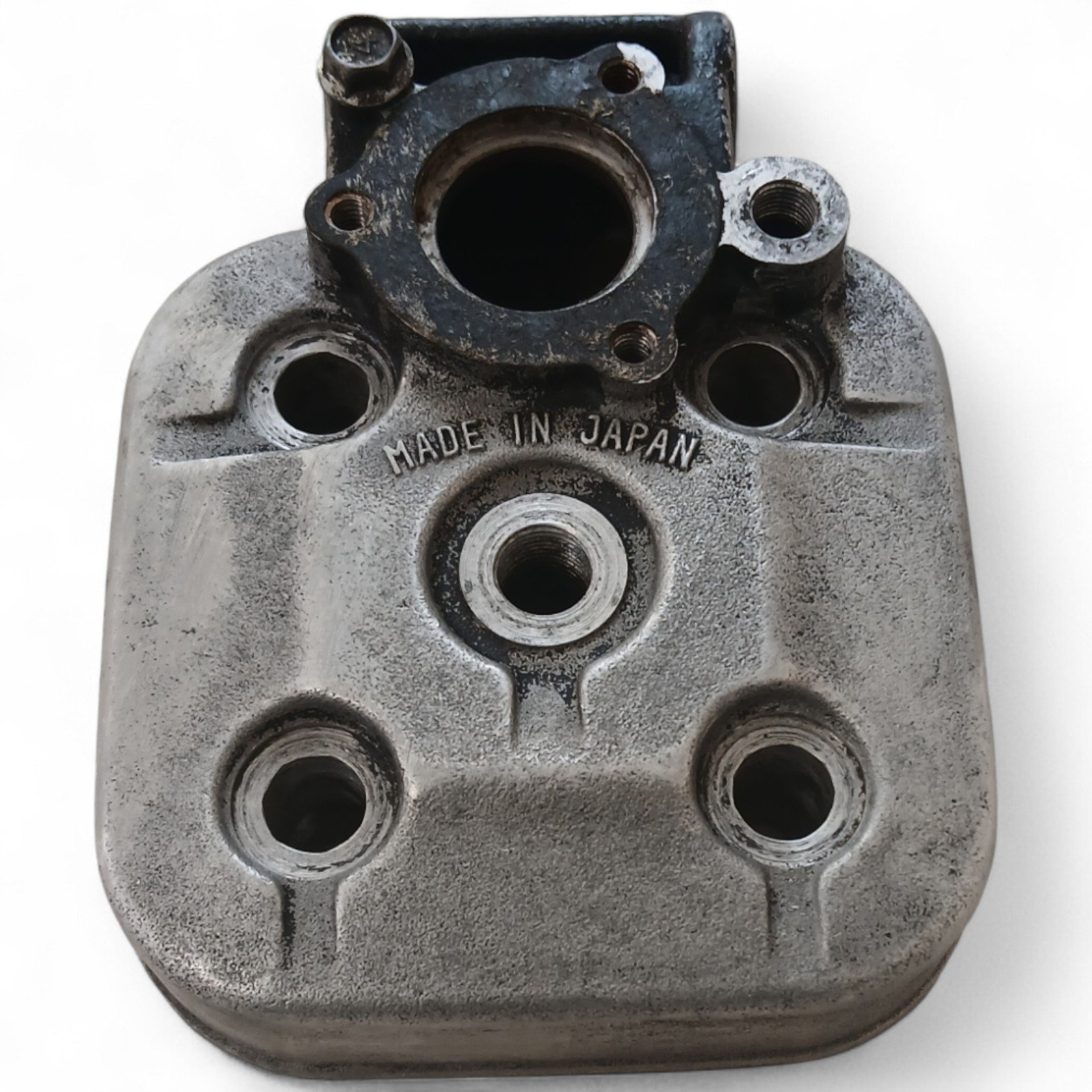 16571_2028129.jpg Kawasaki AR 125 125 1982-1983 Cylinder Head OEM 11001-1122 - Image 1